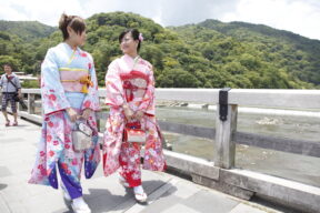 Gojo Station Kyoto One Day Kimono Rental – Sandals, Tabi, Obi, Kimono Set Shop